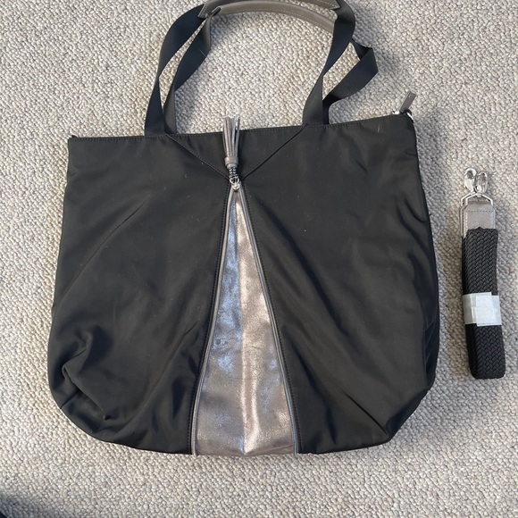 Stella & Dot Work Hard/Play Hard crossbody - Picture 4 of 5